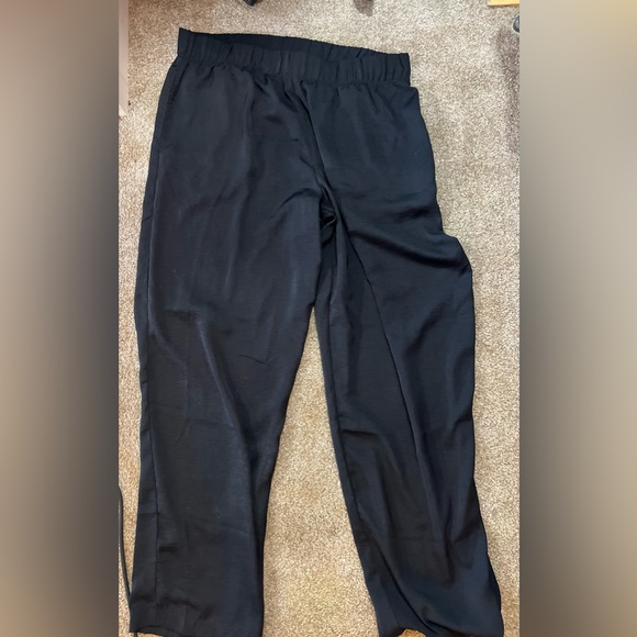 Banana Republic satin PJ bottoms Large - Picture 1 of 3